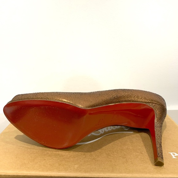 Authentic purchased at Saks Fifth Avenue
Never worn 
SIZE- 40 - Picture 5 of 5